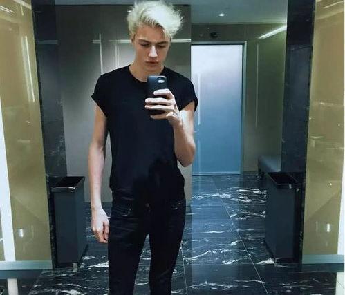 娱乐吃瓜酱男模